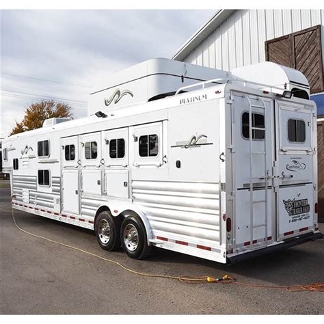 EXISS ENDEAVOR LIVING QUARTERS TRAILERS. . Used living quarters horse trailer with bunk beds